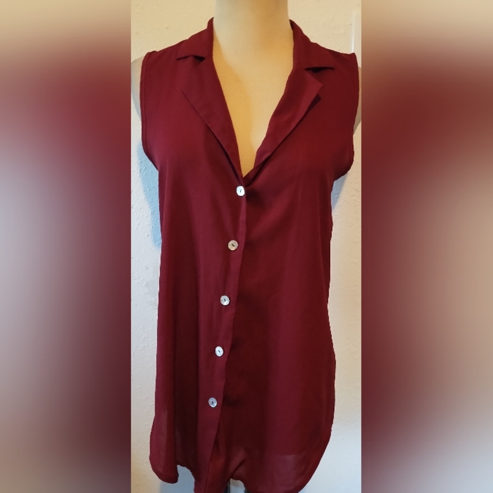 Jella Couture wine top